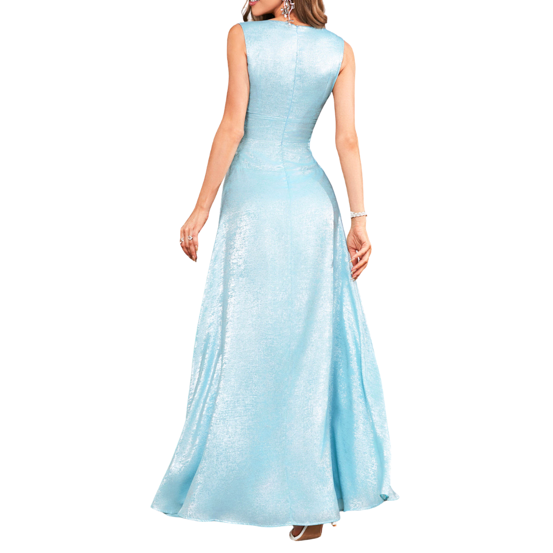 Glitzerndes hellblaues Abendkleid mit tiefem V-Ausschnitt